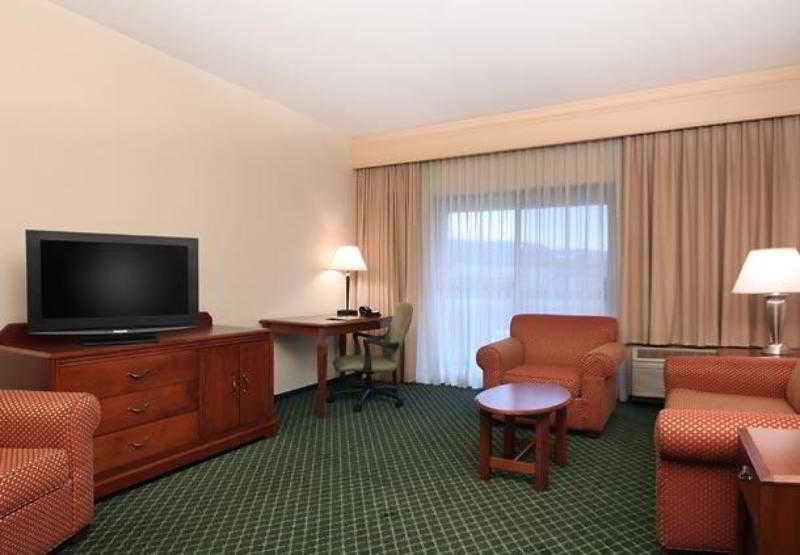 Hotel Courtyard By Marriott Sacramento Folsom Habitación foto